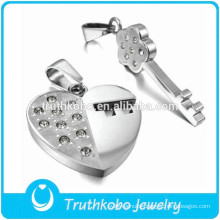 Matel Jewelry Factory Trendy Stainless Steel Broken Lover Couple Heart Pendant Locket Plain CZ Stone Pendant